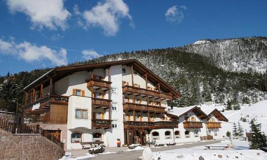 Alpine Hotel Touring — Itálie, Val di Fassa
