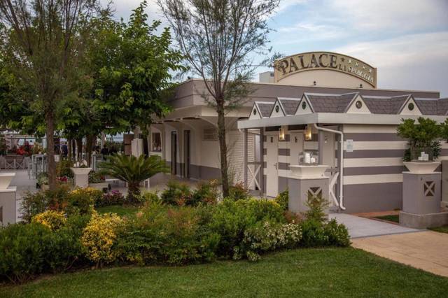 Palace hotel — foto 2