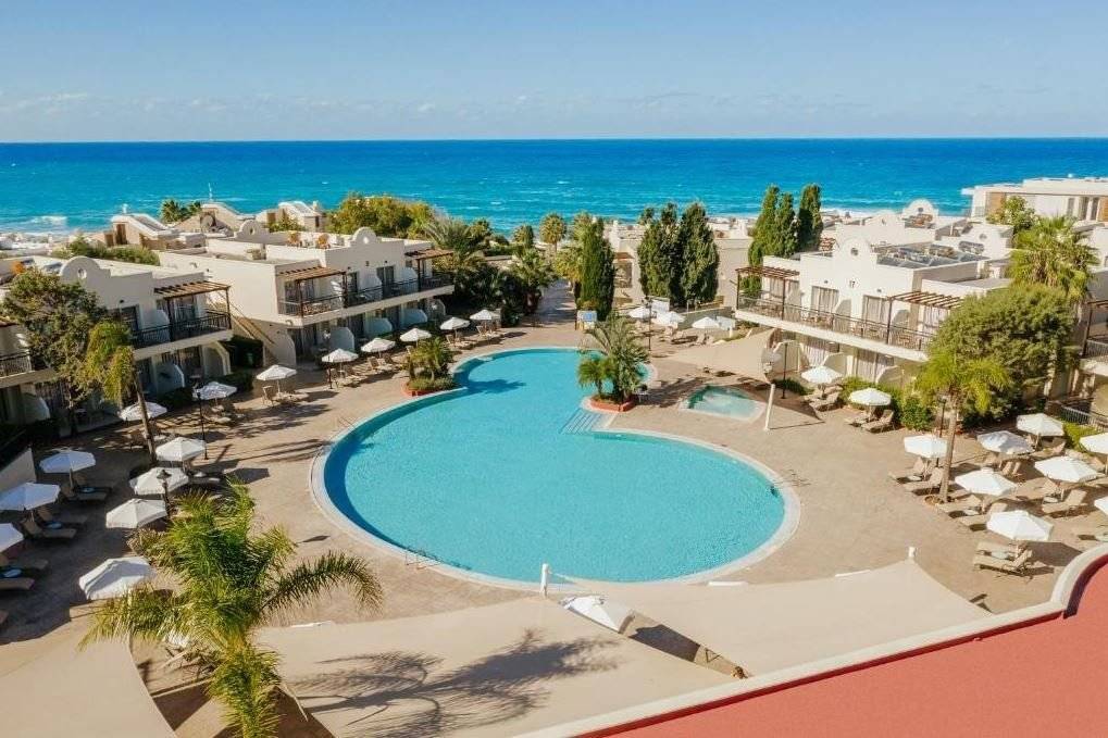 Hotel Louis Paphos Breeze — Kypr, Pafos