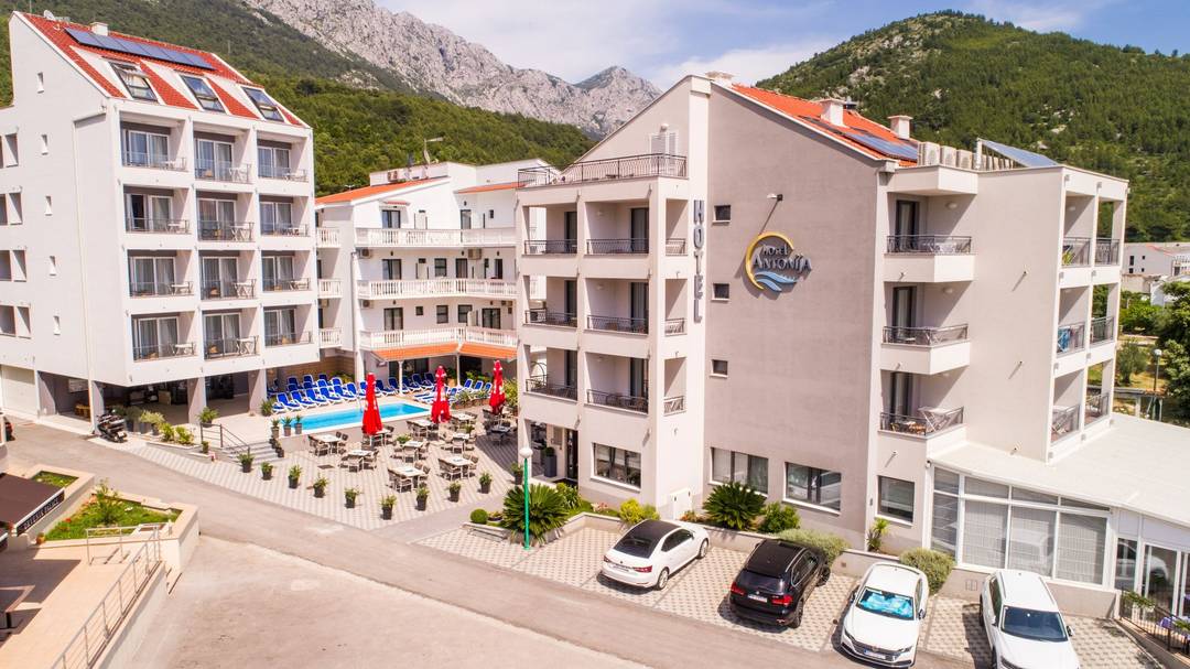 Resort Antonija-apartmány Triton — Chorvatsko, Drvenik