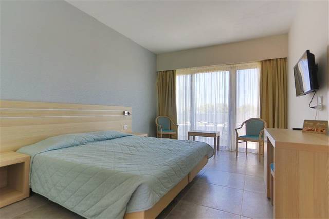 Hotel Niriides Beach — foto 3