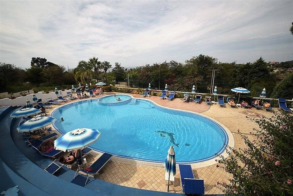 Hotel Villagio Pineta Petto Bianco — Itálie, Ricadi