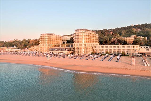 Hotel Azalia