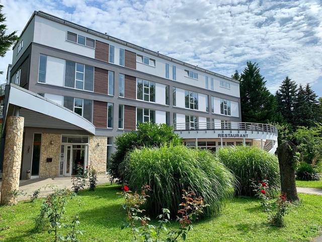 Hotel Well